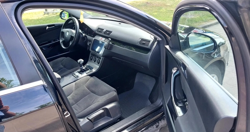 Volkswagen Passat cena 14500 przebieg: 360000, rok produkcji 2005 z Łódź małe 29